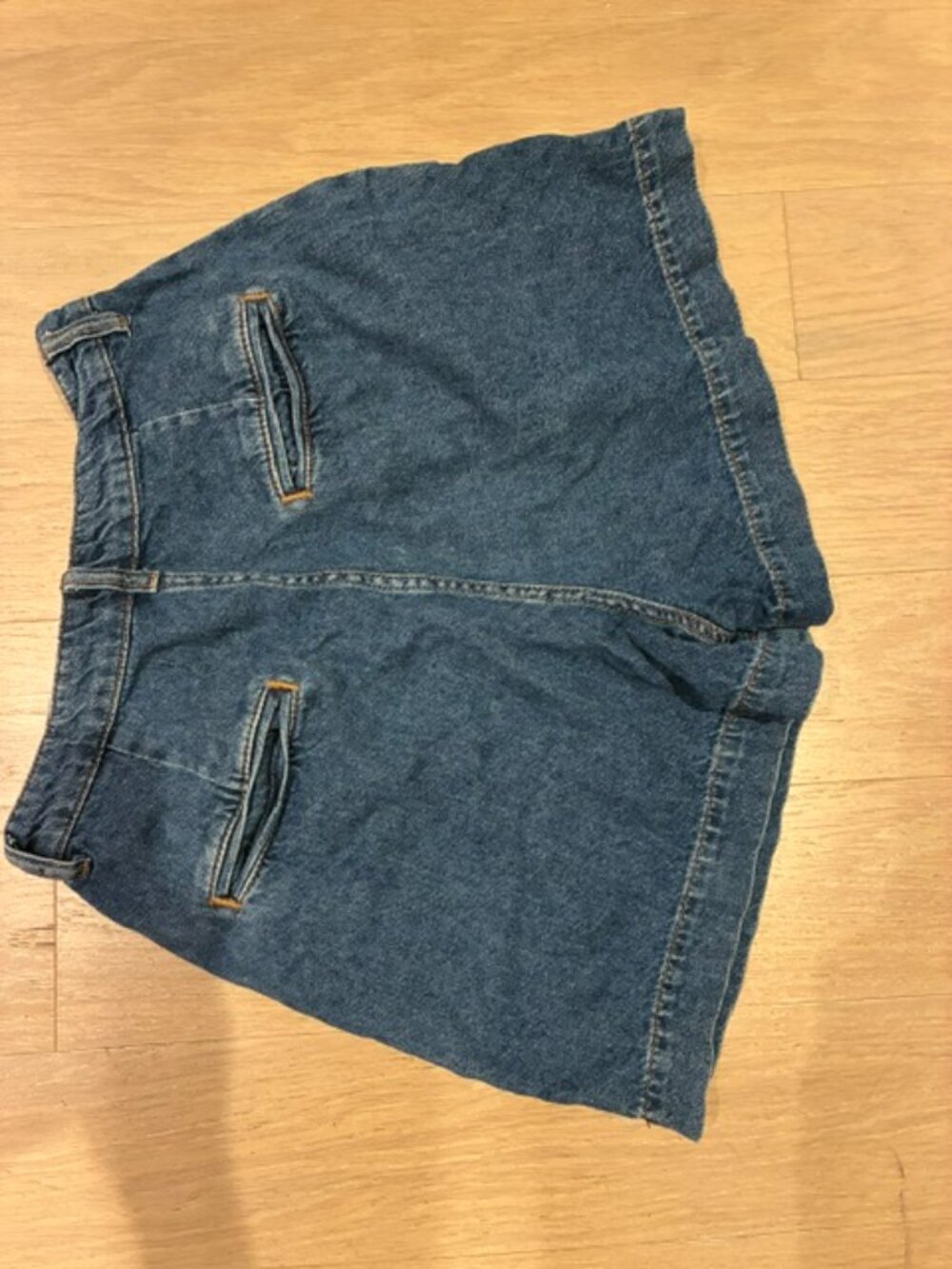Reformation Francis High Rise Pleated Shorts June - Size 28 - Picture 3 of 3